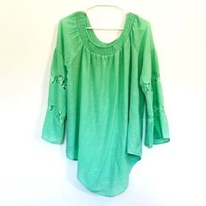 New Directions Mint Green Asymmetrical Top with Laced Fan Sleeves - Never Worn